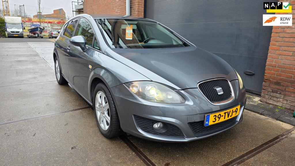 Seat Leon 1.2 TSI Ecomotive Businessline COPA l Led l Navi l, Euro 5, Stof, Gebruikt, Zwart