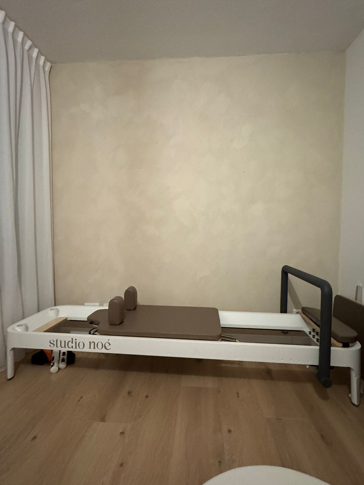 Professionele Pilates Reformer met accessoires, Ophalen, Zo goed als nieuw, Benen, Overige typen