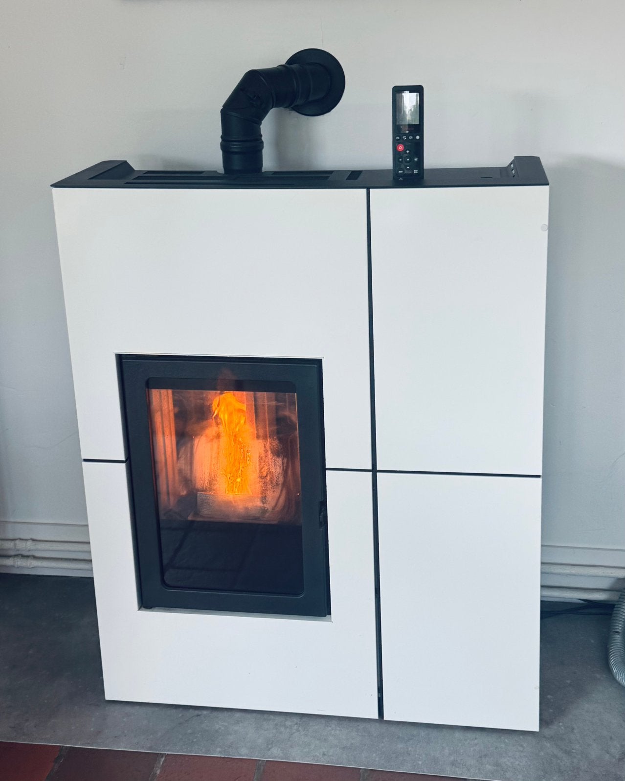Pelletkachel Edilkamin Blade 12kW wifi en afstandsbediening,, Ophalen, Zo goed als nieuw, Vrijstaande haard