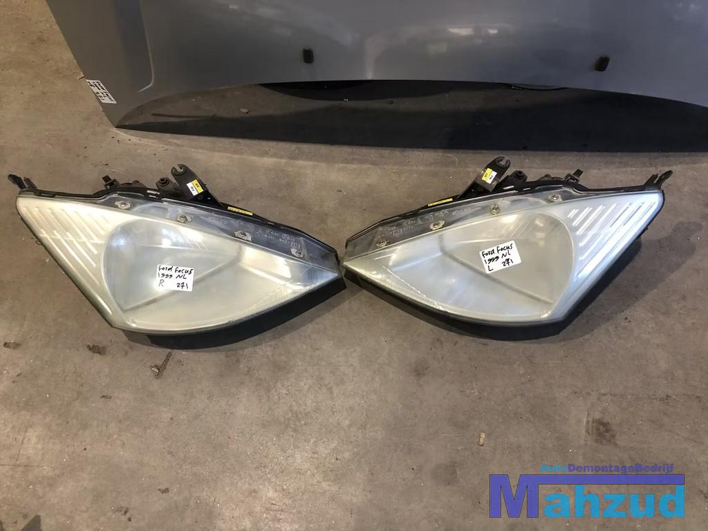 Ford Focus Koplamp rechts links 1998-2001, Auto-onderdelen, Verlichting, Gebruikt, Info@ford.com, Ophalen of Verzenden, Ford