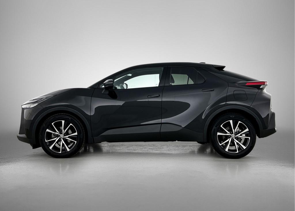 Toyota C-HR 1.8 Hybrid 140 Dynamic (bj 2025, automaat), 12 maanden, Stof, 4 cilinders, Zwart