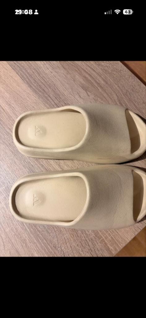 Yeezy slippers ., Ophalen of Verzenden