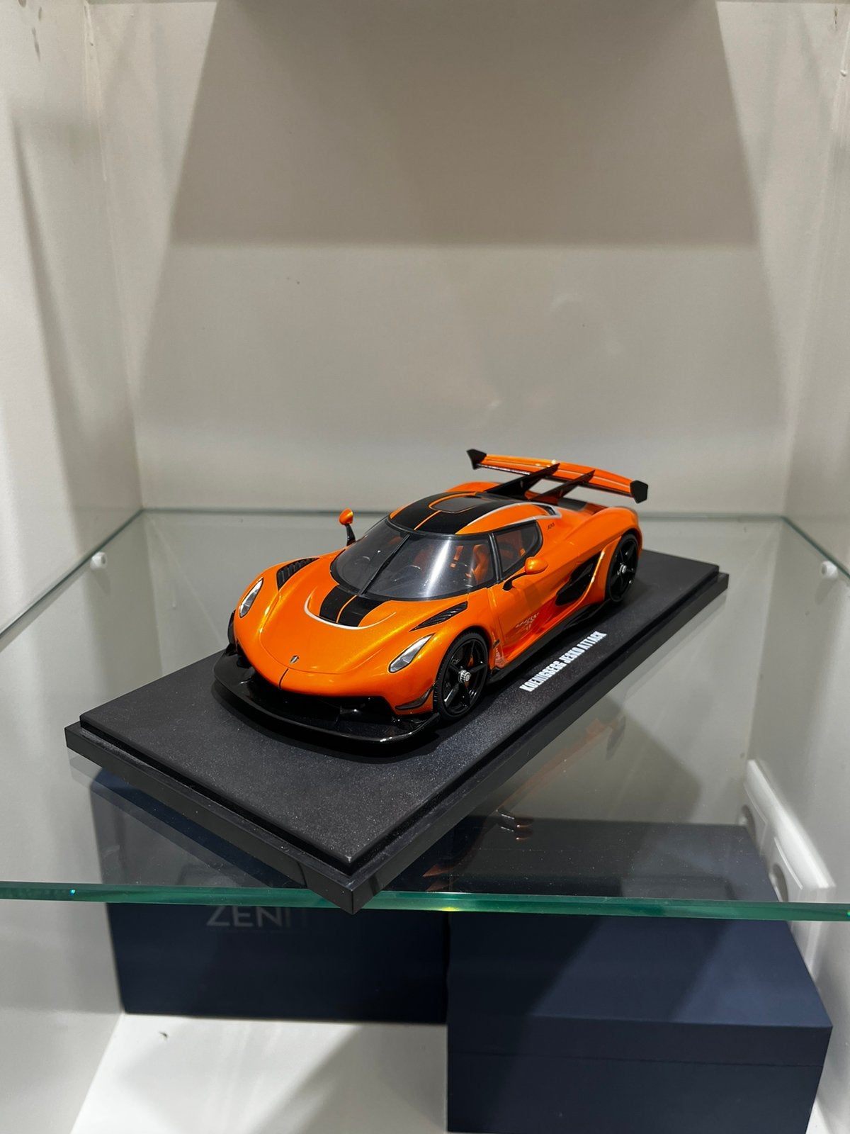1:18 koenigsegg jesko attack gt spirit, Hobby en Vrije tijd, Modelauto's | 1:18, Ophalen of Verzenden, Zo goed als nieuw, Auto