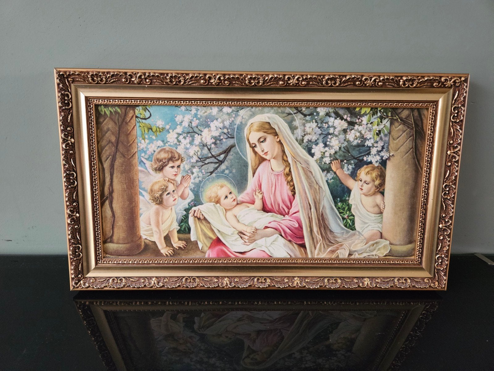 Vintage Maria met kindje Jezus en engelen in gouden lijst, Ophalen of Verzenden, Gebruikt