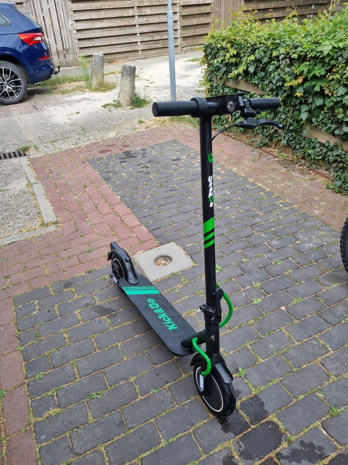 electrische step. kick&go legaal op de weg met papieren, Fietsen en Brommers, Steps, Ophalen, Zo goed als nieuw, Elektrische step (E-scooter)
