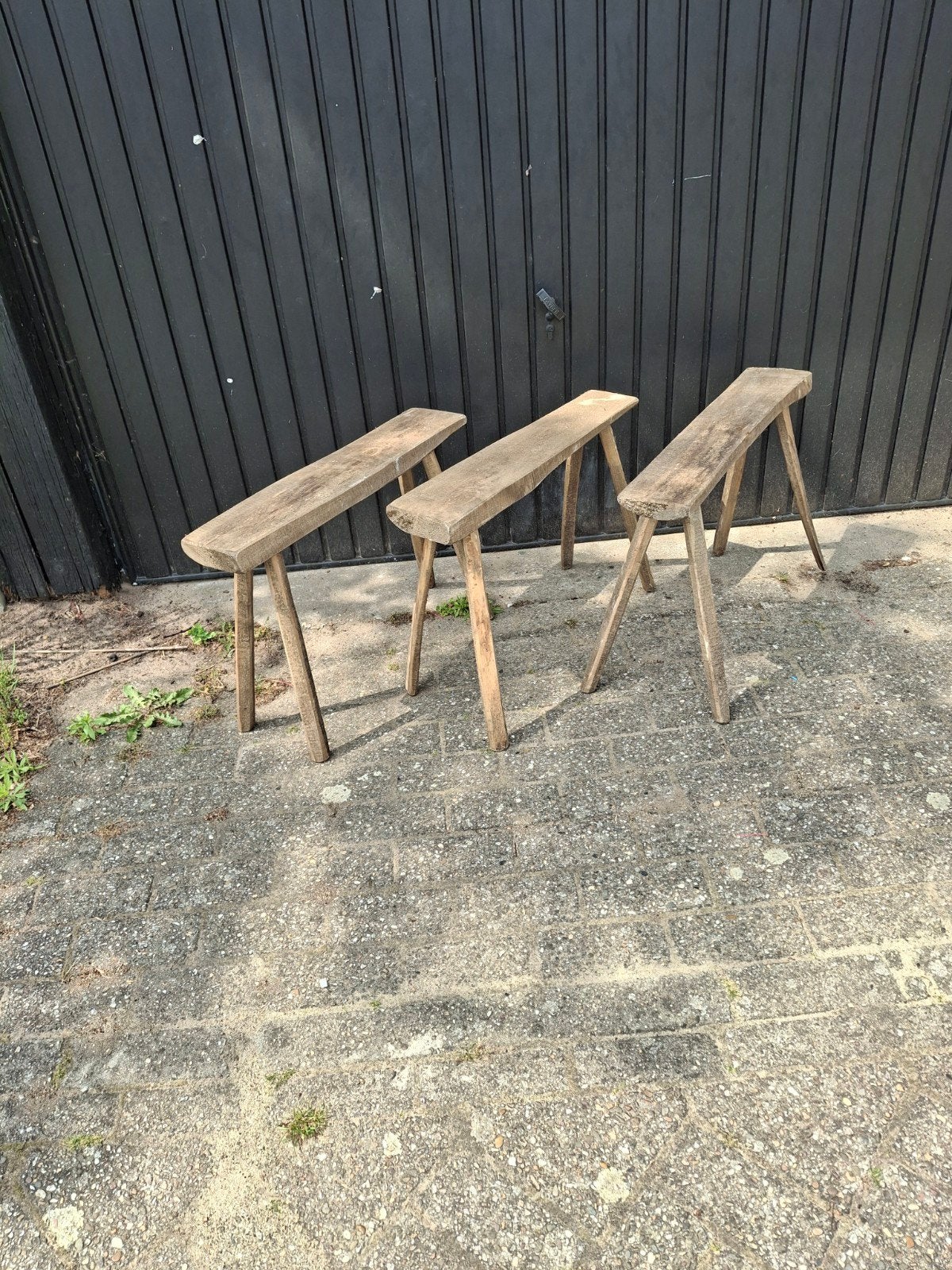 Vintage hardhouten bankjes - Bijzettafel of sidetable, Ophalen of Verzenden