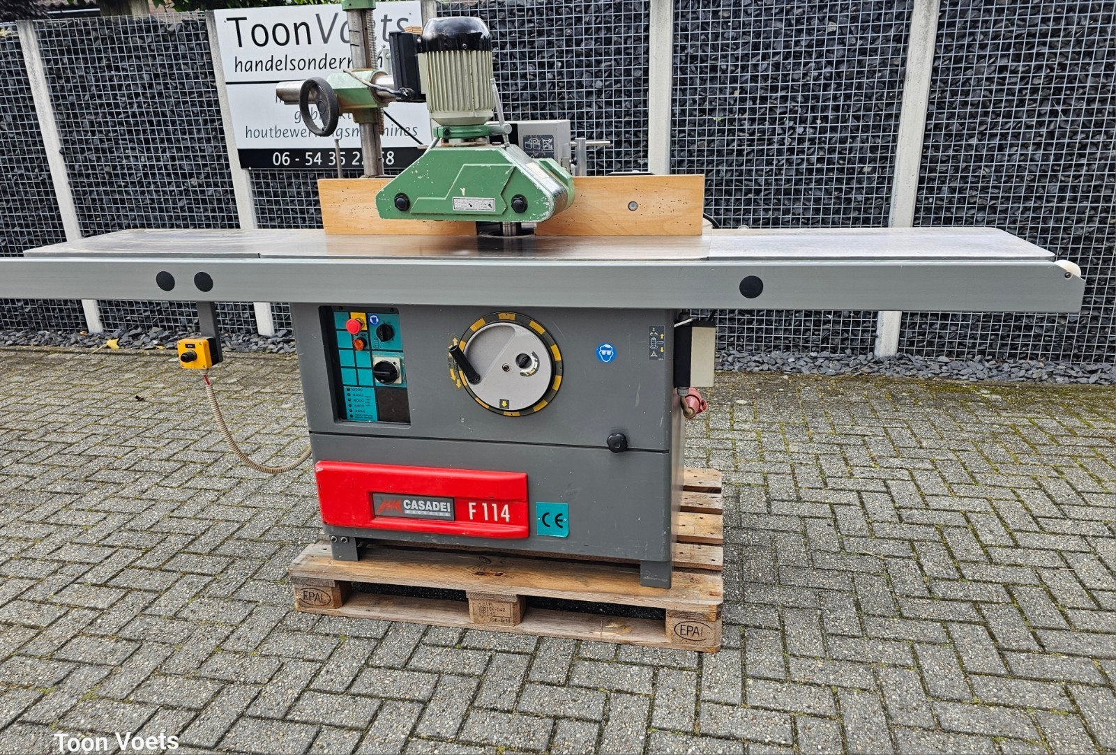 Freesmachine Casadei met aanvoerapparraat en verbreding, Gebruikt, Overige soorten, Elektrisch, Ophalen