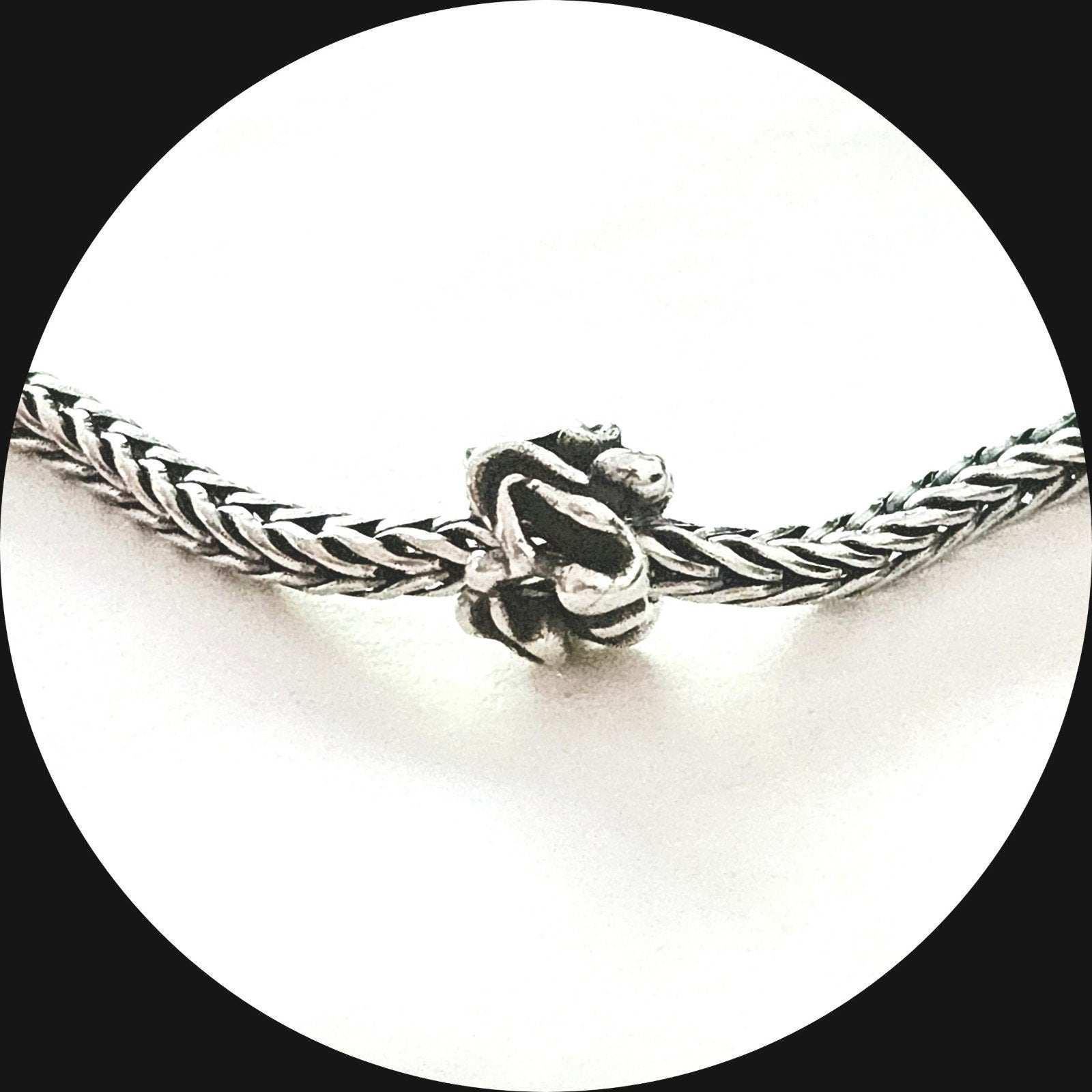 Trollbeads Witte Wieven 11146 / retired, Ophalen of Verzenden, Zo goed als nieuw, Trollbeads, 1 bedel