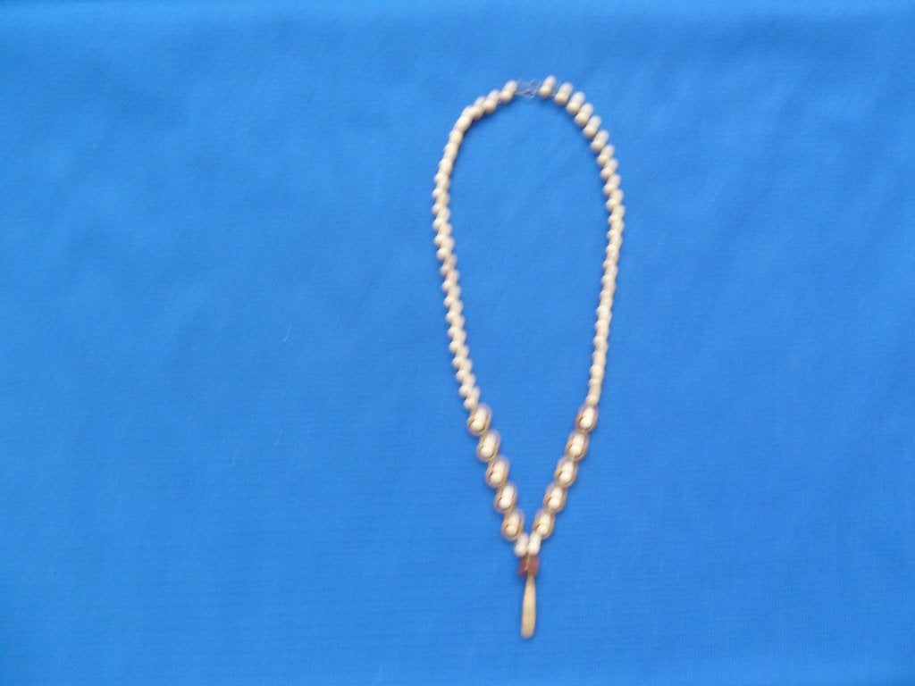 beige houten kralen ketting nieuw, Ophalen of Verzenden, Nieuw, Beige, Overige materialen