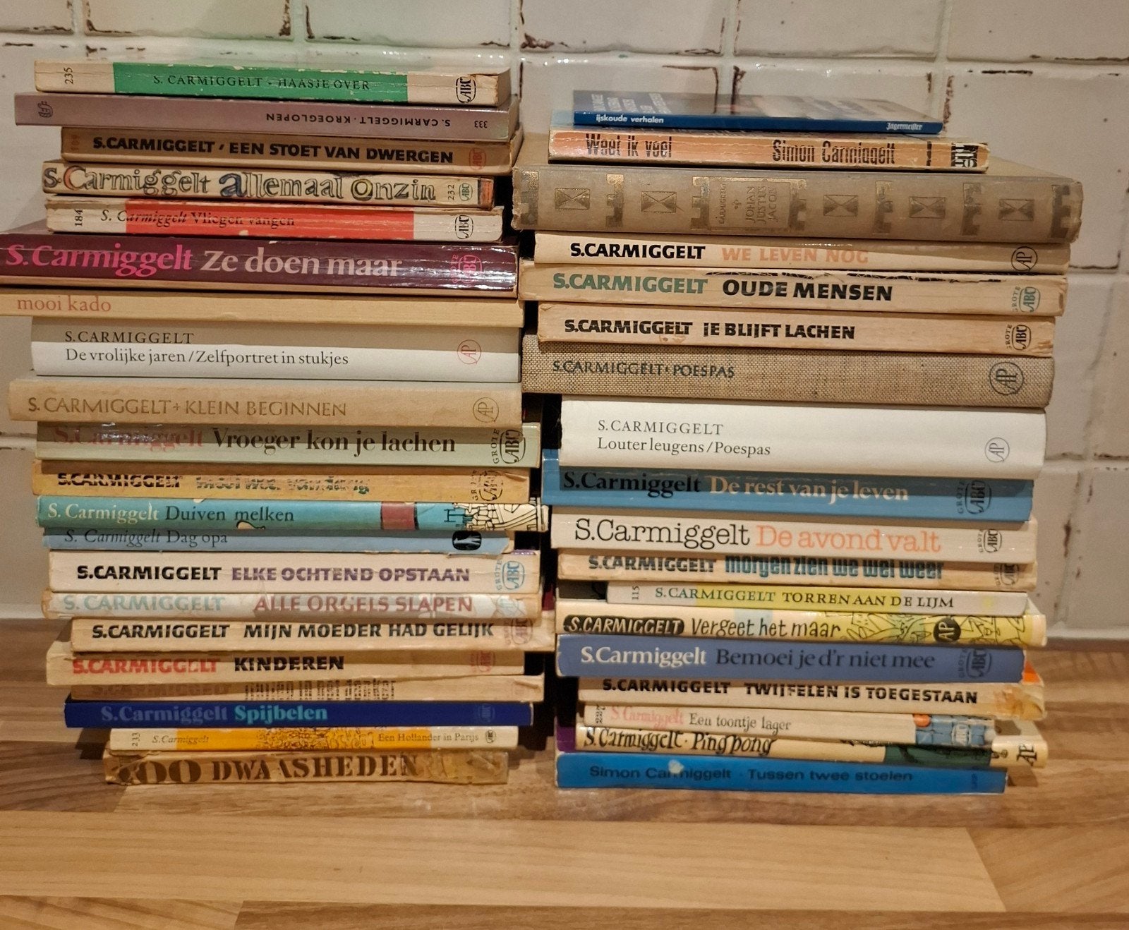 39 boeken van Simon Carmiggelt, Ophalen, Gelezen