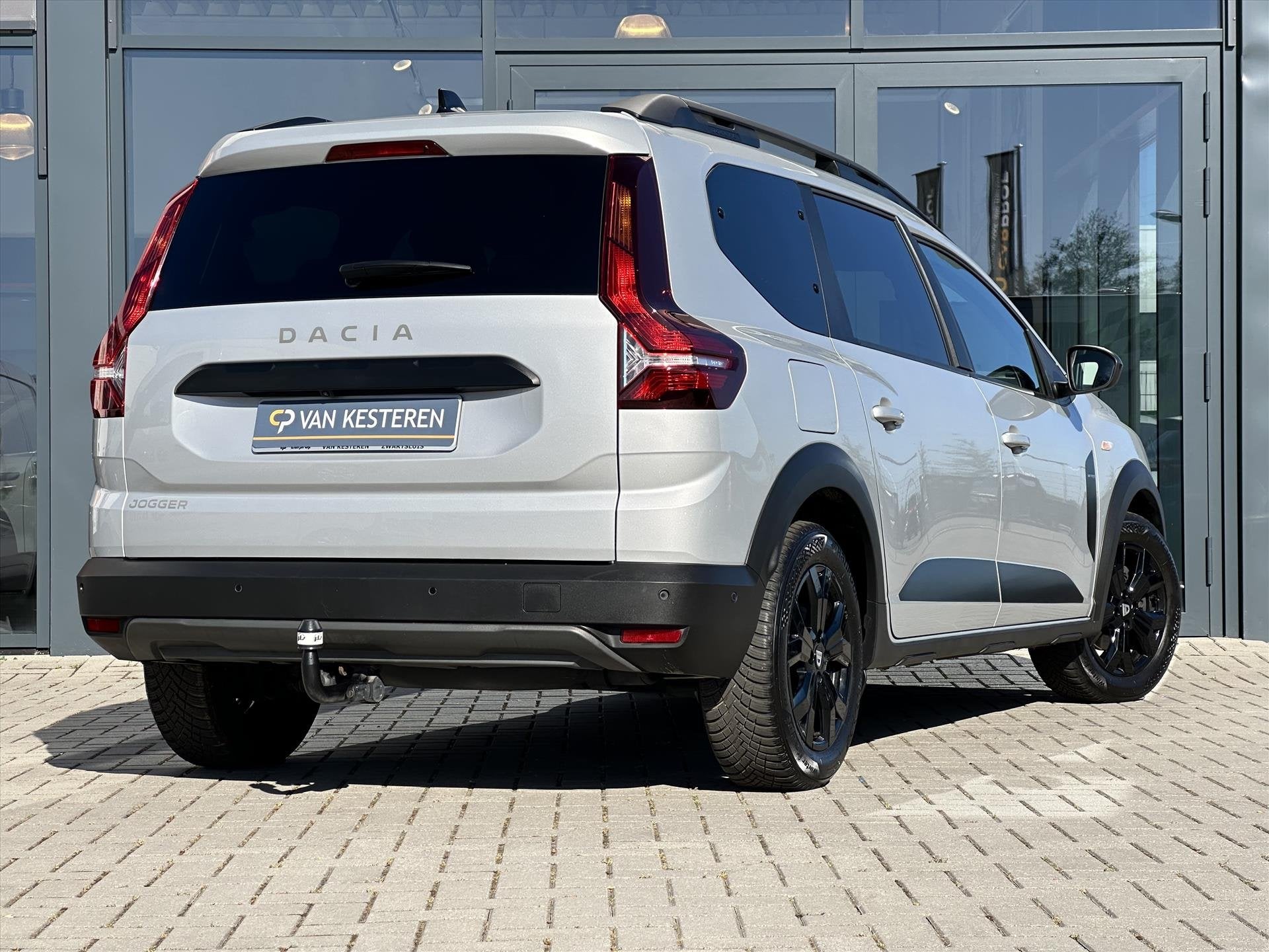 DACIA Jogger 1.0 TCe 100pk Bi-Fuel Extreme 7 Pers. | Trekh., 1227 kg, Gebruikt, Origineel Nederlands, Handgeschakeld