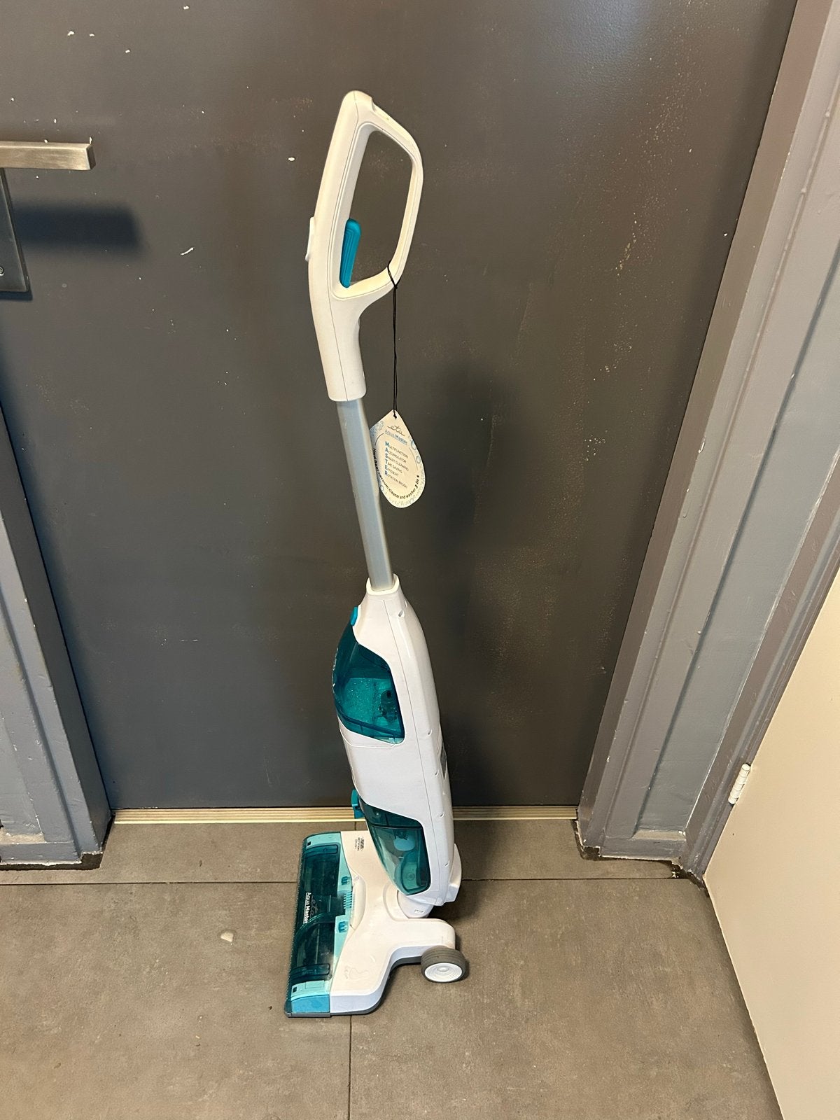 ETA Aqua Master 3-in-1 Steelstofzuiger met Dweilfunctie, Witgoed en Apparatuur, Stofzuigers, Zo goed als nieuw, Steelstofzuiger