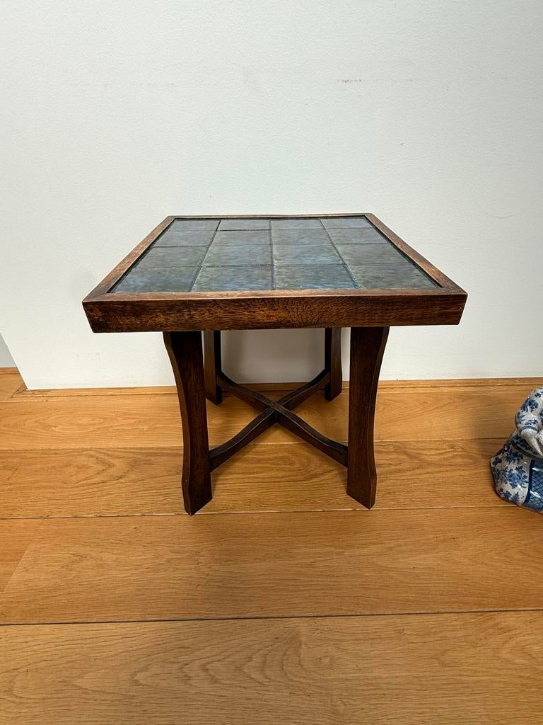 Vintage bijzettafel jaren 60 met blauwe tegels, Huis en Inrichting, Tafels | Bijzettafels, Minder dan 55 cm, Gebruikt, Vierkant