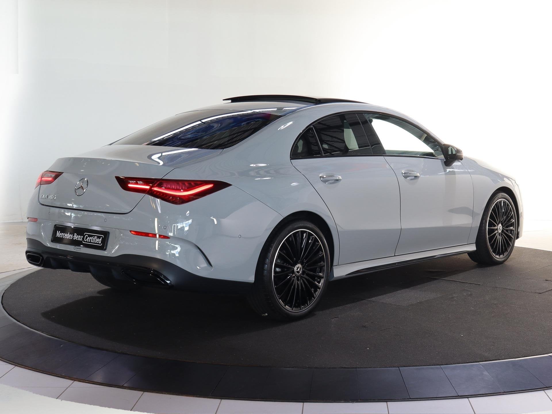 Mercedes-Benz CLA-klasse 180 Business Solution AMG | Panoram, Auto's, 136 pk, Gebruikt, 4 cilinders, Origineel Nederlands