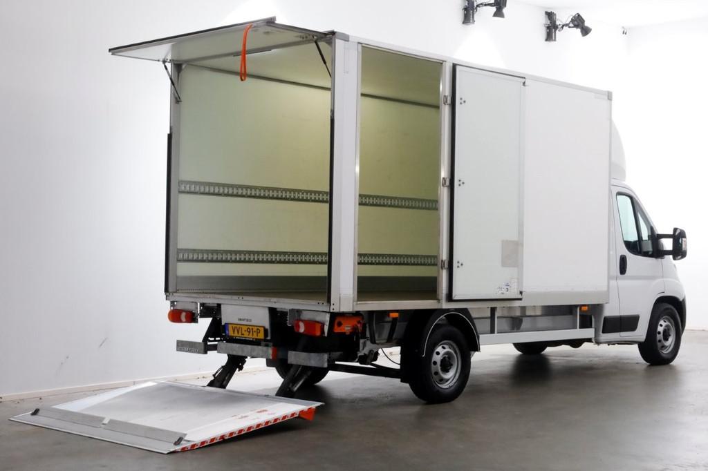 Fiat Ducato 35H 2.2 MultiJet 160pk Automaat Bakwagen met laa, Euro 6, 4 cilinders, Wit, Bedrijf