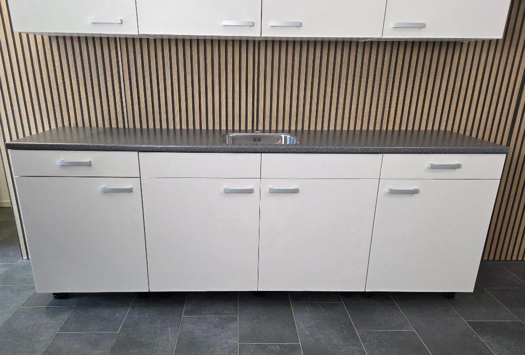 Bruynzeel Keuken 240 cm SALE – Nieuw compleet € 1.795, Huis en Inrichting, Overige kleuren, Enkelwandige keuken, Zo goed als nieuw