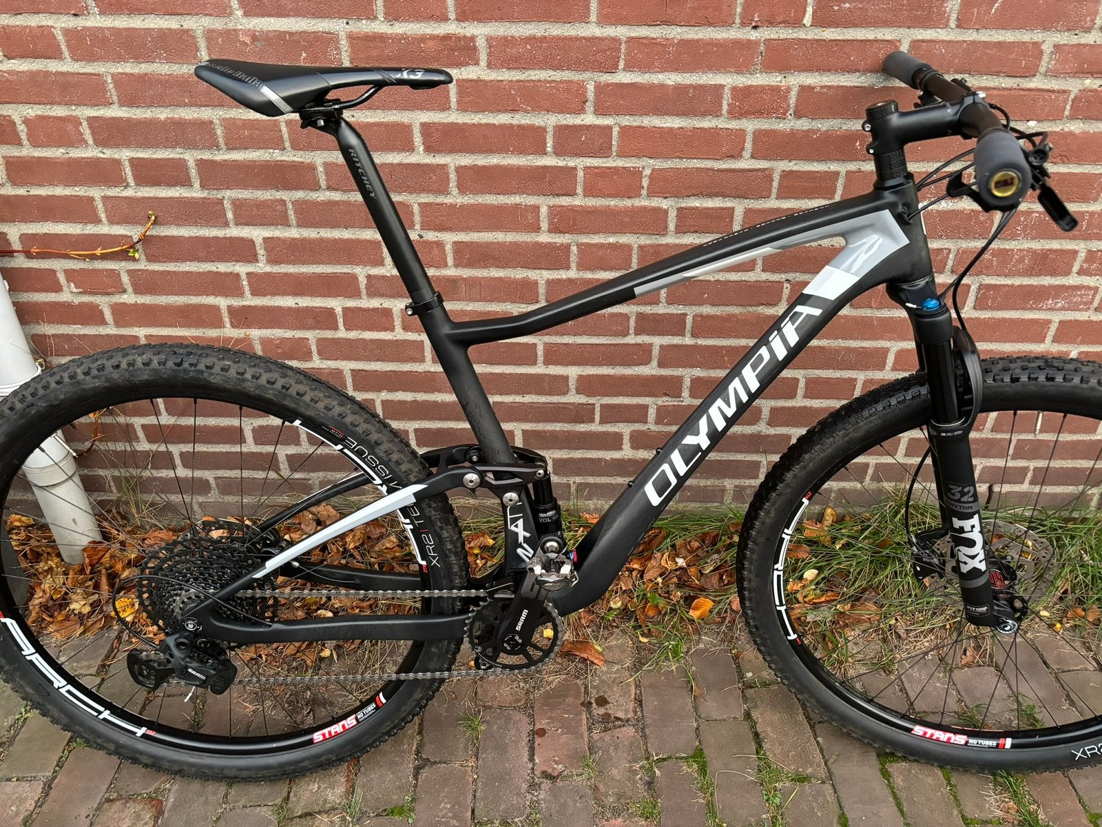Olympia F1-XN Carbon Full Suspension – maat L, Fully, Ophalen, Zo goed als nieuw, Overige merken