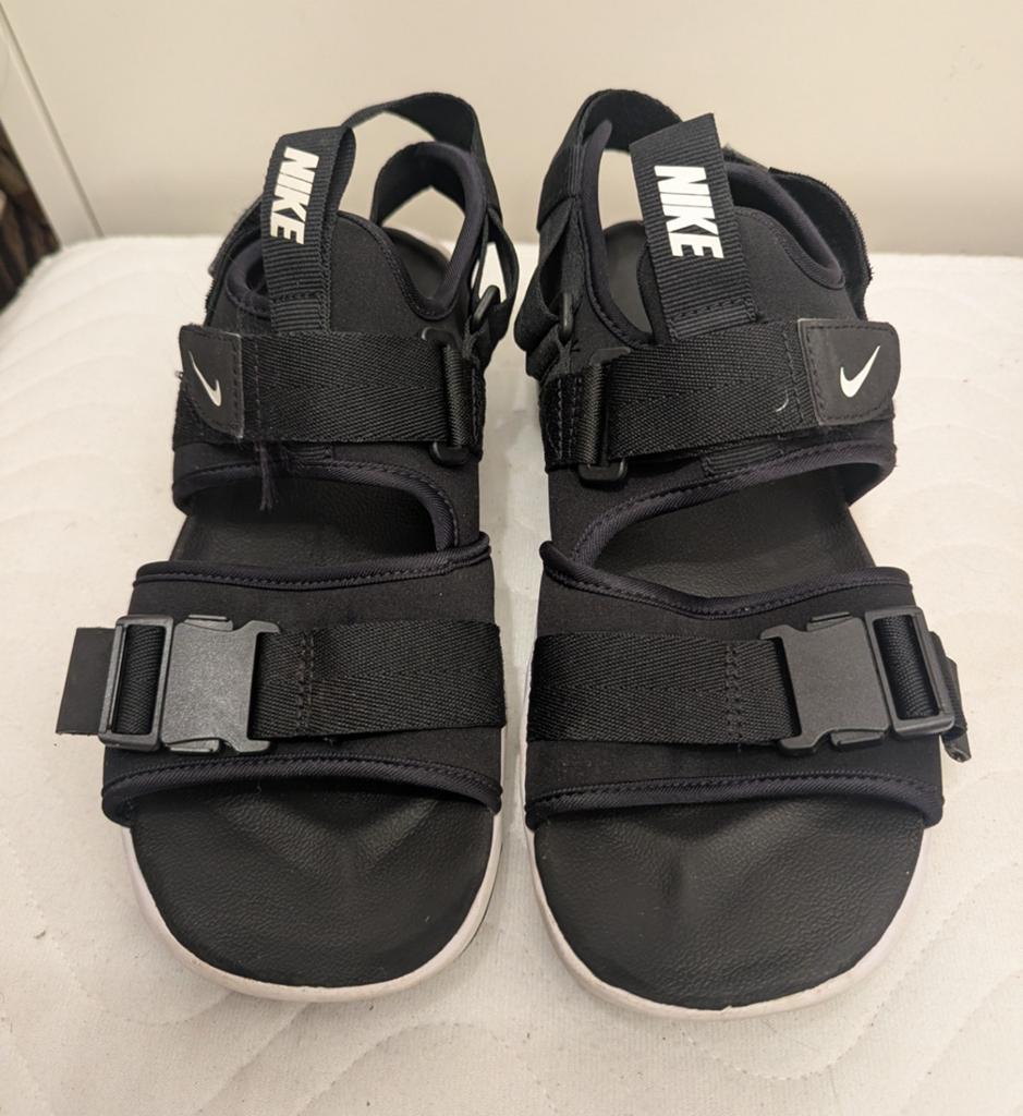 Nike sandalen maat 40.5 comfortabel & verstelbaar, Zwart, Nike, Gedragen, Sandalen of Muiltjes