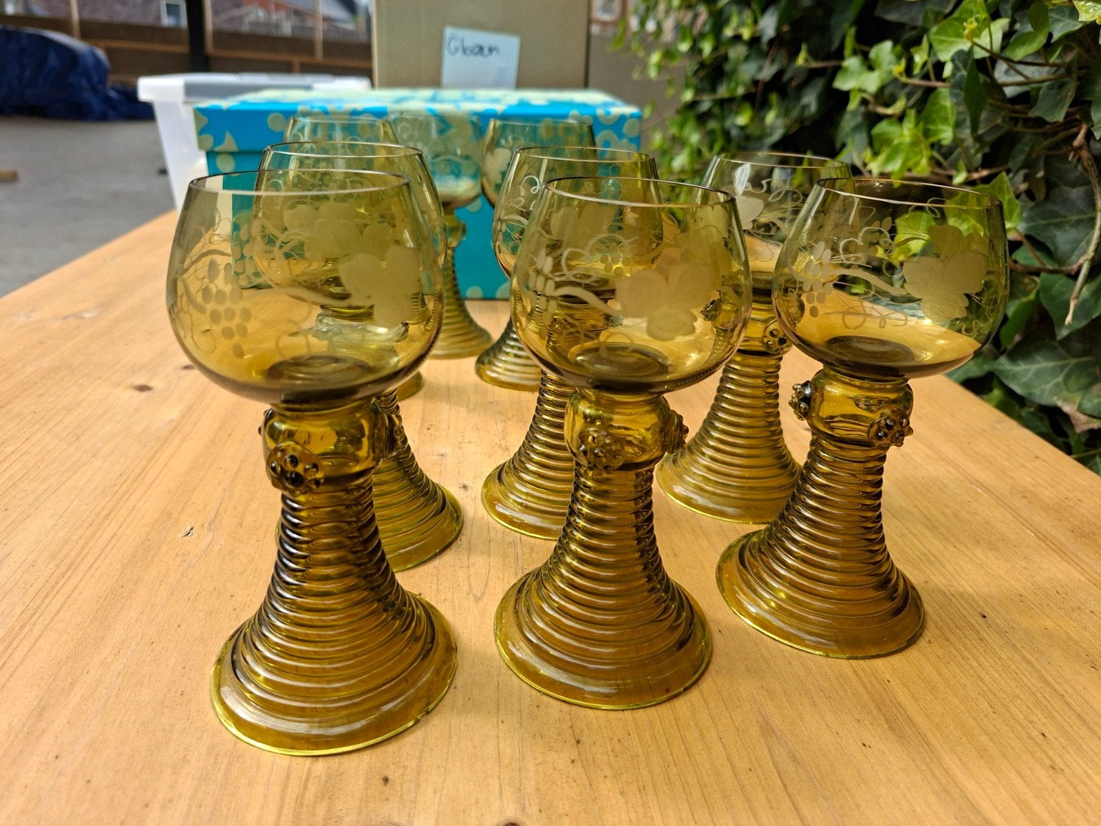 Antieke Romer wijnglazen - 8 stuks, groen glas, Ophalen