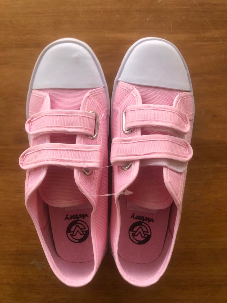 Nieuwe roze gymschoenen maat 34 - Victory, Kinderen en Baby's, Kinderkleding | Schoenen en Sokken, Nieuw, Sportschoenen, Meisje
