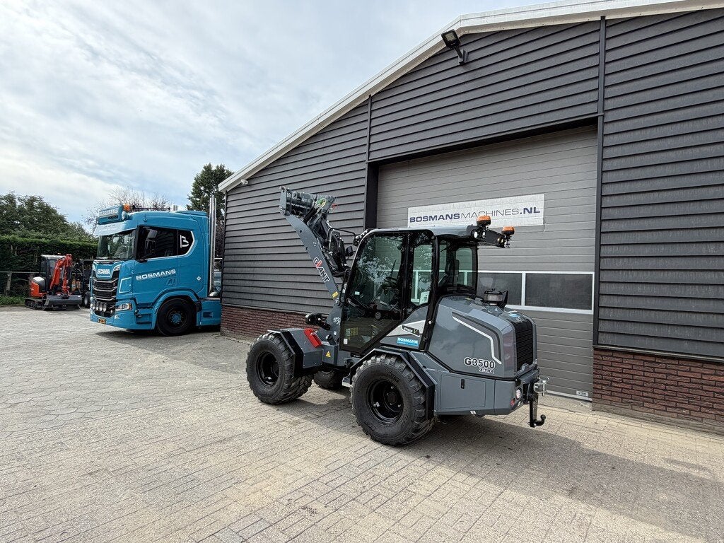 Giant G3500 X-TRA shovel 2026 87 uur (giekvering AIRCO tande, Tobroco, Info@tobroco.nl, Sprendlingenstraat 57
5061 KM  Oisterwijk