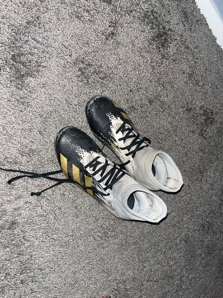 Adidas Predator voetbalschoenen - Maat 37,5 - Oude collectie, Ophalen, Gebruikt, Schoenen