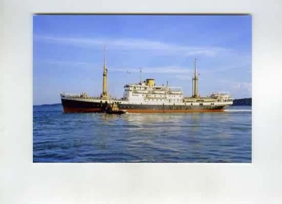 scheepvaart-foto-van riebeeck- KPM-ned indie, Ophalen of Verzenden, Zo goed als nieuw, Motorboot, Boek of Tijdschrift