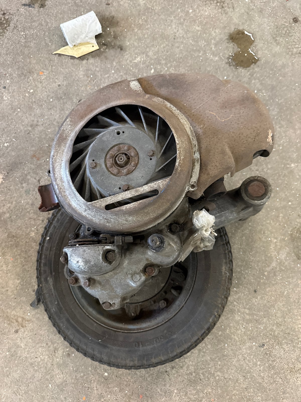 Vespa 150 VGLB1M motorblok voor revisie jaren '60, Fietsen en Brommers, Ophalen, Gebruikt, Blok, Vespa