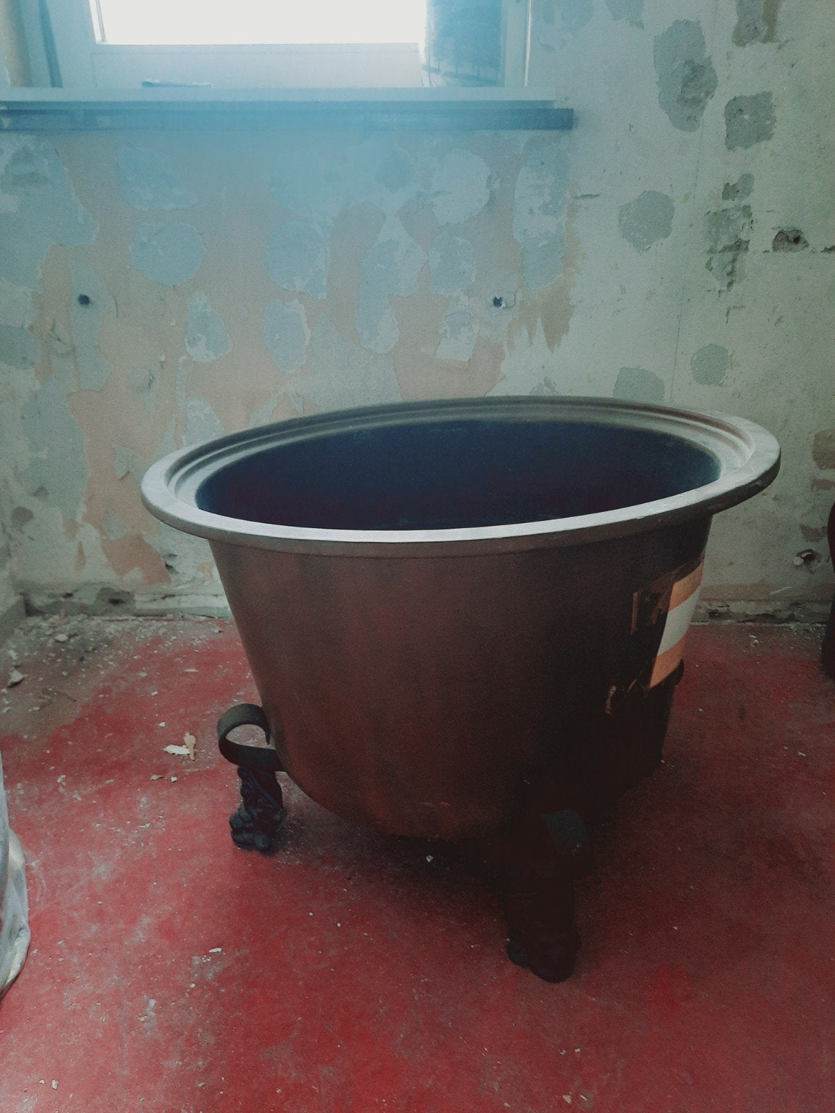 Grote brocante messing / koperen pot + los onderstel 70 cm d, Antiek en Kunst, Ophalen of Verzenden