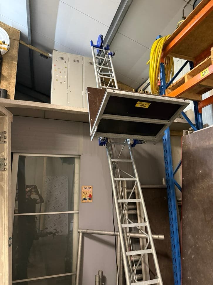 Apache ladderlift 10,4 meter bieden, Ophalen, Zo goed als nieuw