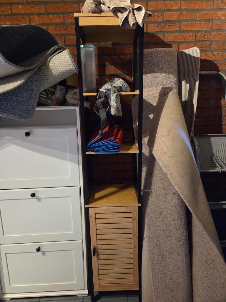 Bamboe kastje voor badkamer, Ophalen
