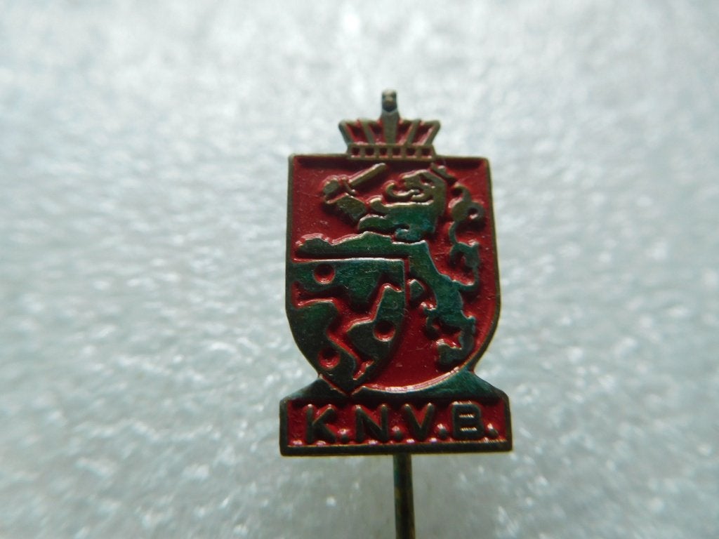 speldje KNVB rood, Verzenden, Zo goed als nieuw, Overige onderwerpen