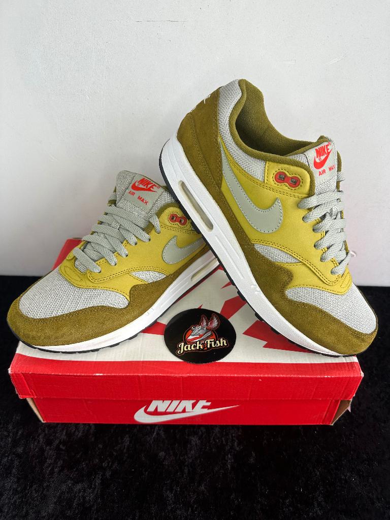 Nike air Max 1 Curry Pack Olive - size 42, Nike air max, Overige kleuren, Ophalen of Verzenden, Sneakers of Gympen
