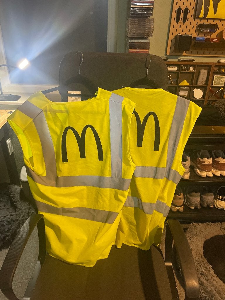 2x Mcdonalds gele hesjes, Ophalen of Verzenden, Zo goed als nieuw