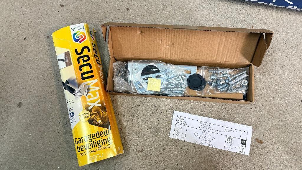 Secu Max garagedeur beveiliging NIEUW!!!, Ophalen of Verzenden, Nieuw, IJzer, Schuif of Grendel