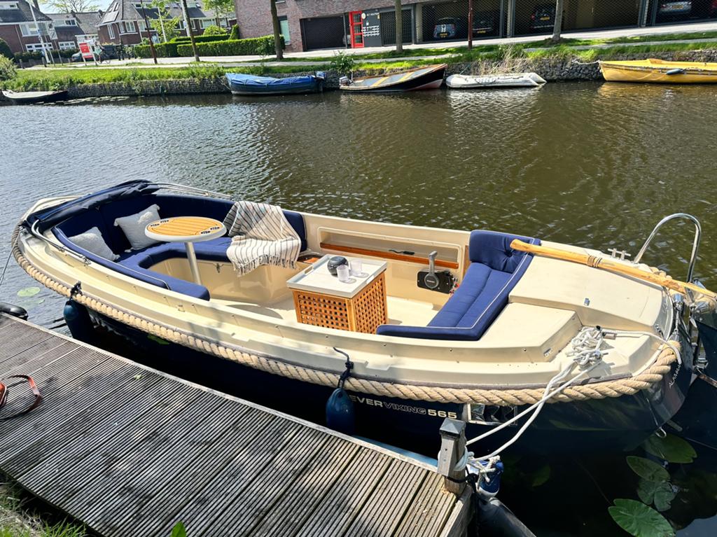 Sloep Clever Viking 565,15 PK Suzuki *PINKSTERKORTING*, Watersport en Boten, Ophalen, 15 pk, Clever, 6 m
