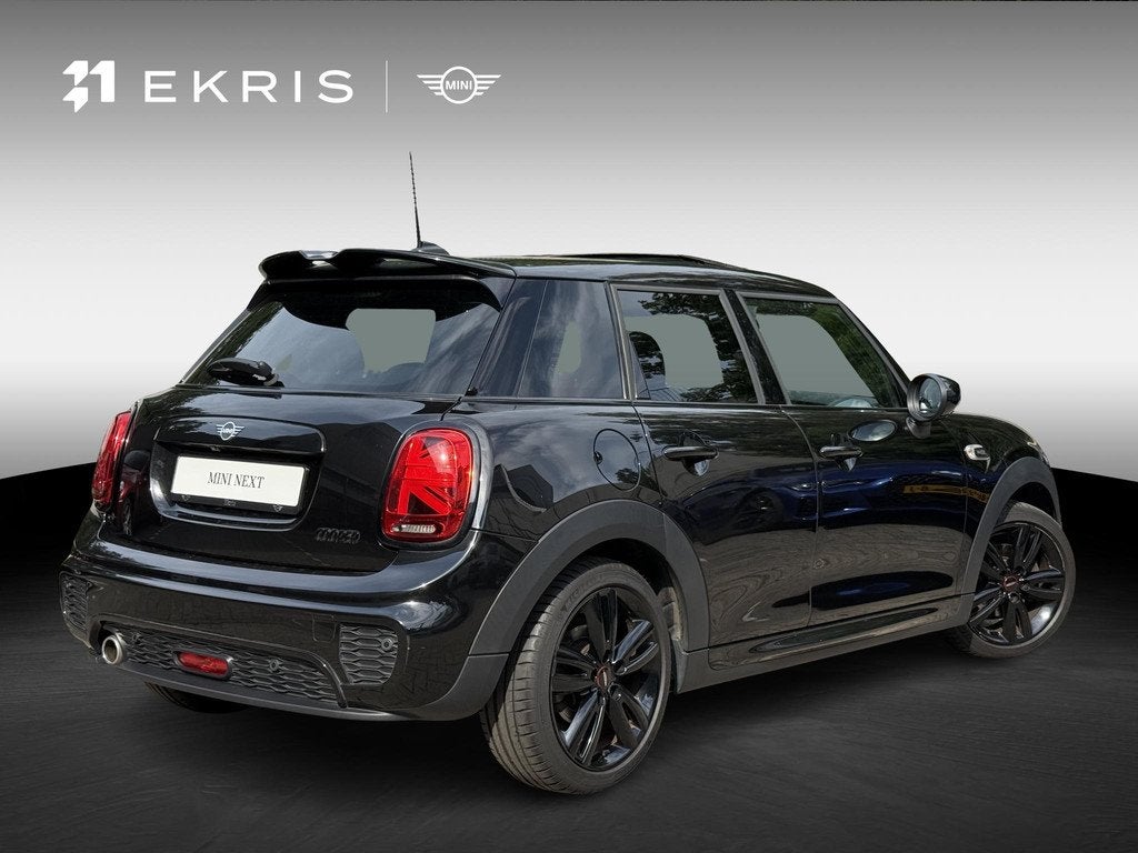MINI 5-deurs Cooper C | Dalston Edition | John Cooper Works, Voorwielaandrijving, Gebruikt, Zwart, Origineel Nederlands