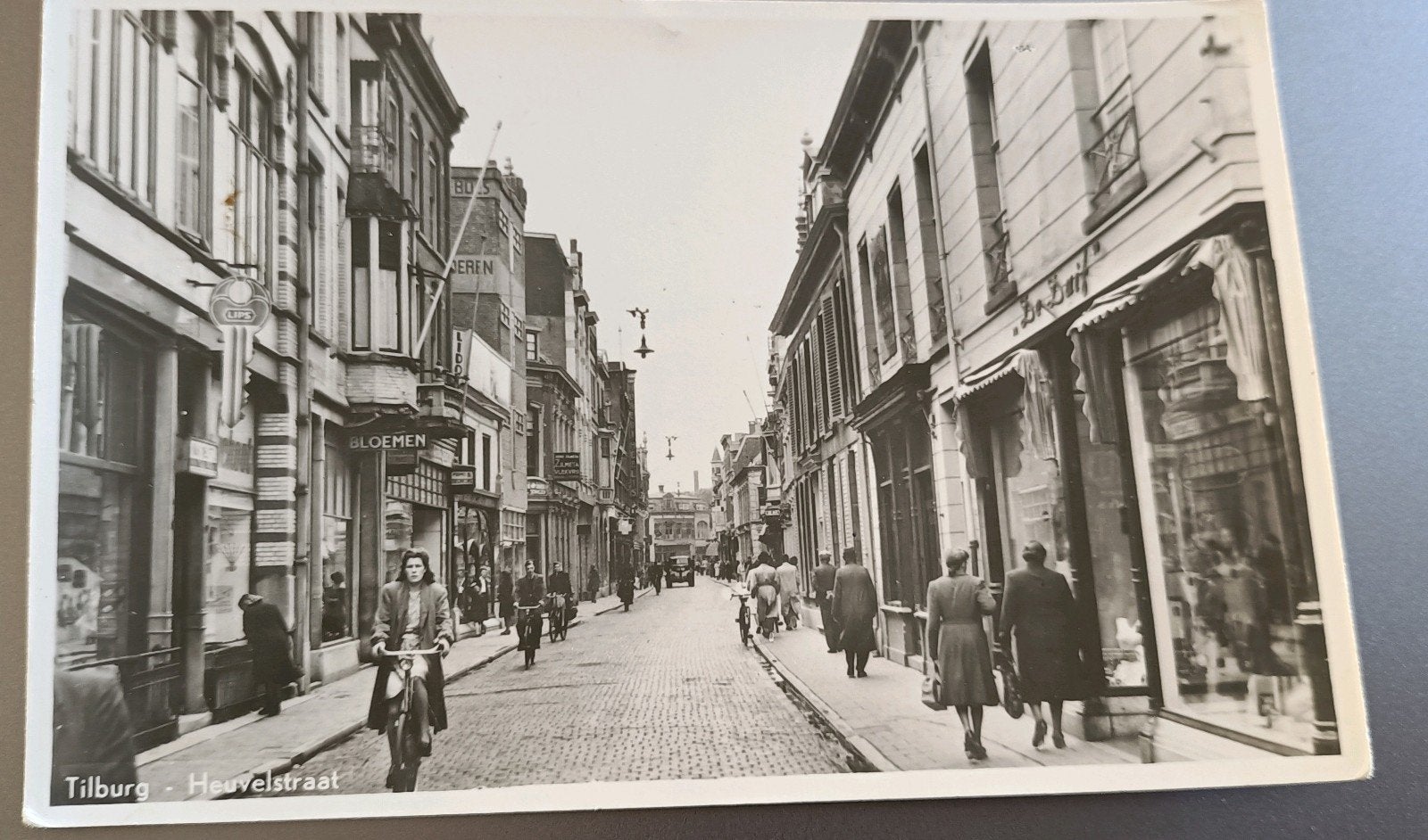 Tilburg. Heuvelstraat, Ophalen of Verzenden, 1940 tot 1960, Gelopen, Noord-Brabant