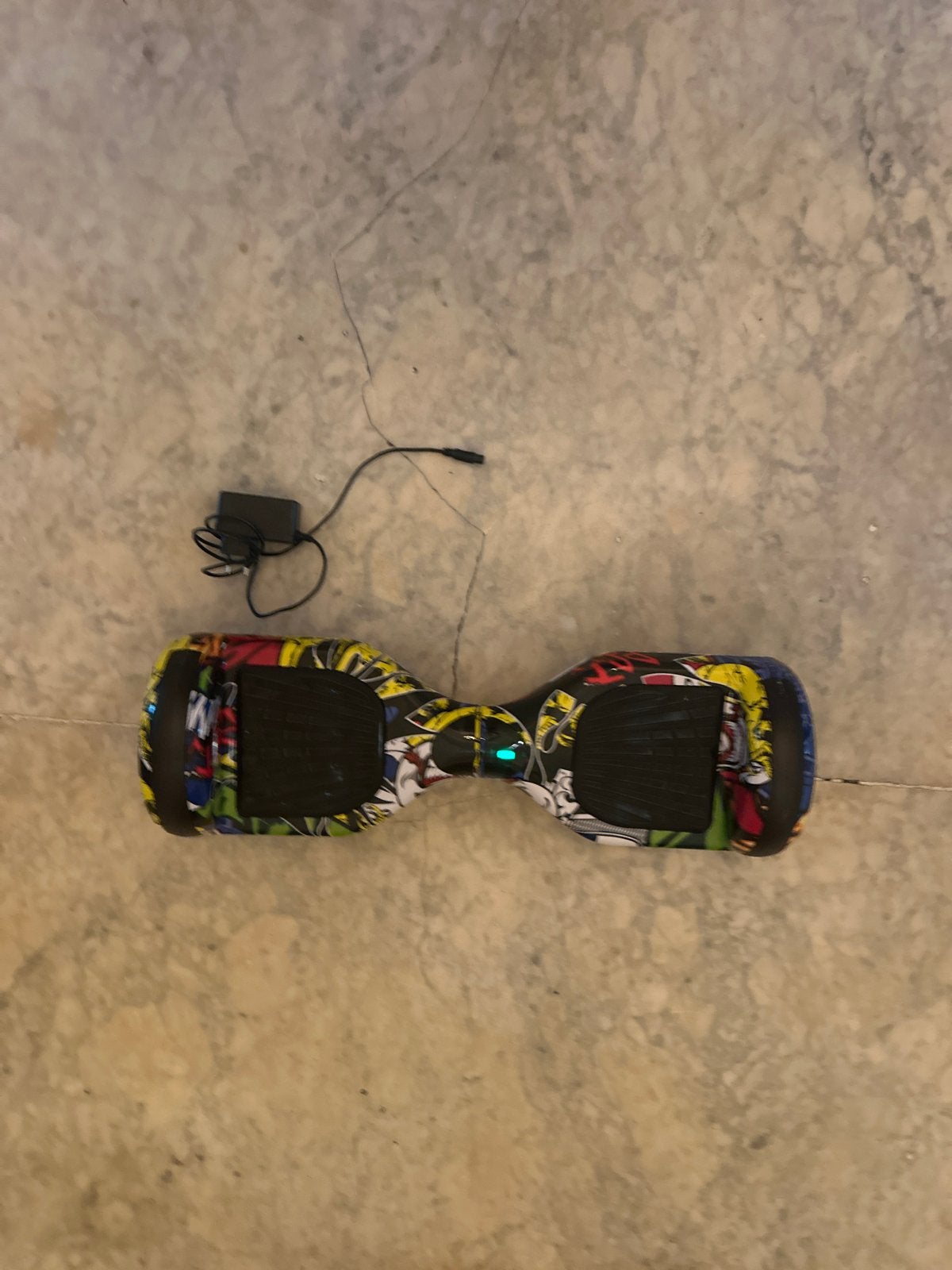 Hoverboard met LED-verlichting en oplader, Ophalen of Verzenden, Gebruikt, Elektrische step (E-scooter)
