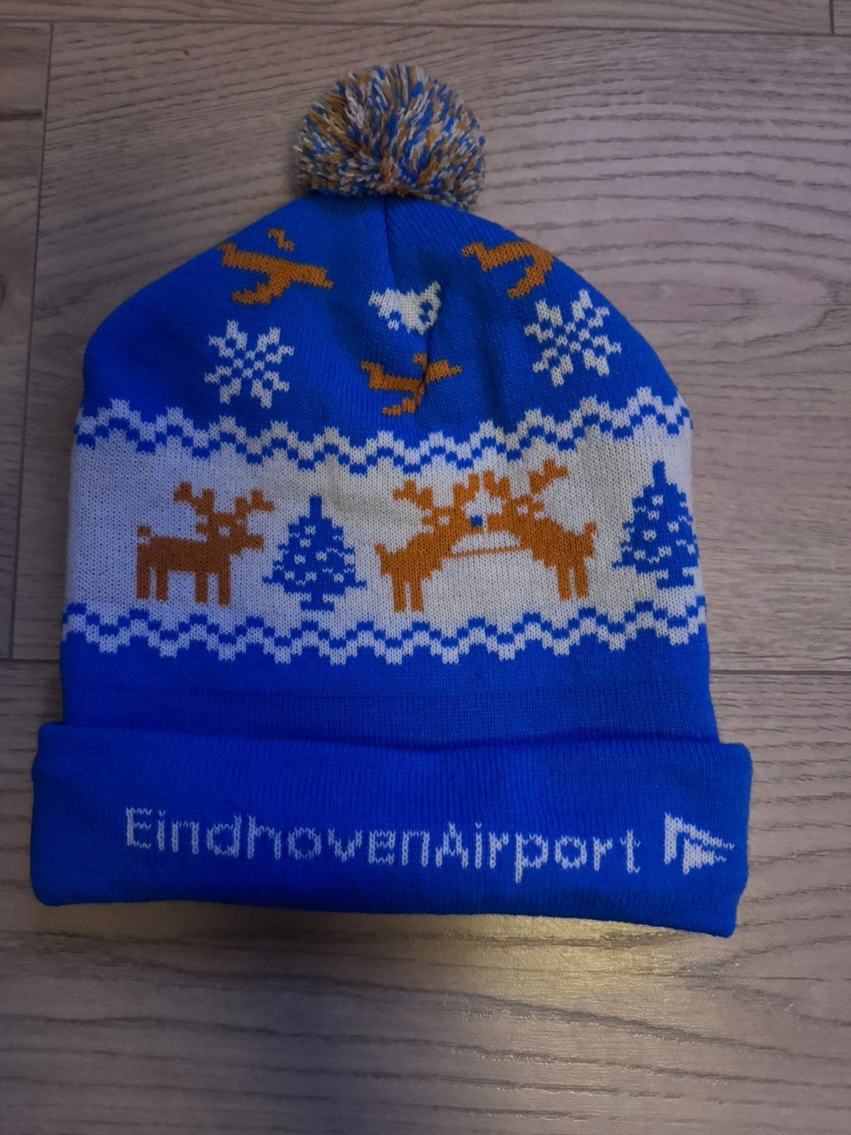 Muts eindhoven Airport NIeuw Gebreide wollen Muts, Ophalen of Verzenden, Nieuw, Muts