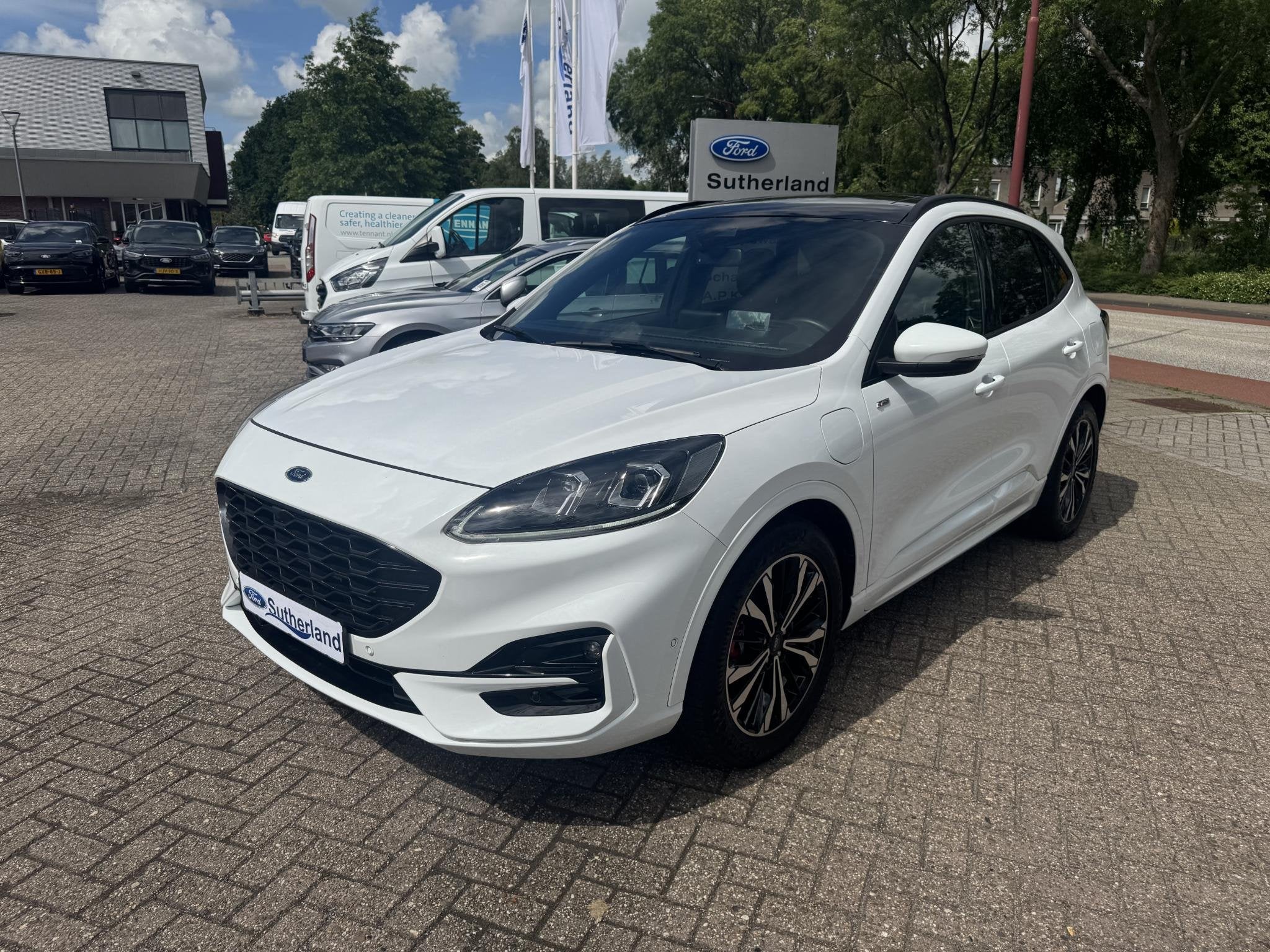 Ford Kuga 2.5 PHEV ST-Line X | 225pk | Adaptieve Cruise | Pa, 14 kWh, Gebruikt, 4 cilinders, Leder en Stof