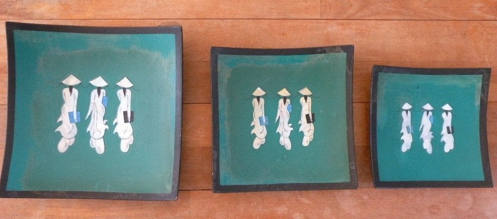 Schalen, vierkant. Vietnamees lakwerk met parelmoer., Ophalen of Verzenden, Zo goed als nieuw, Vierkant, Schaal