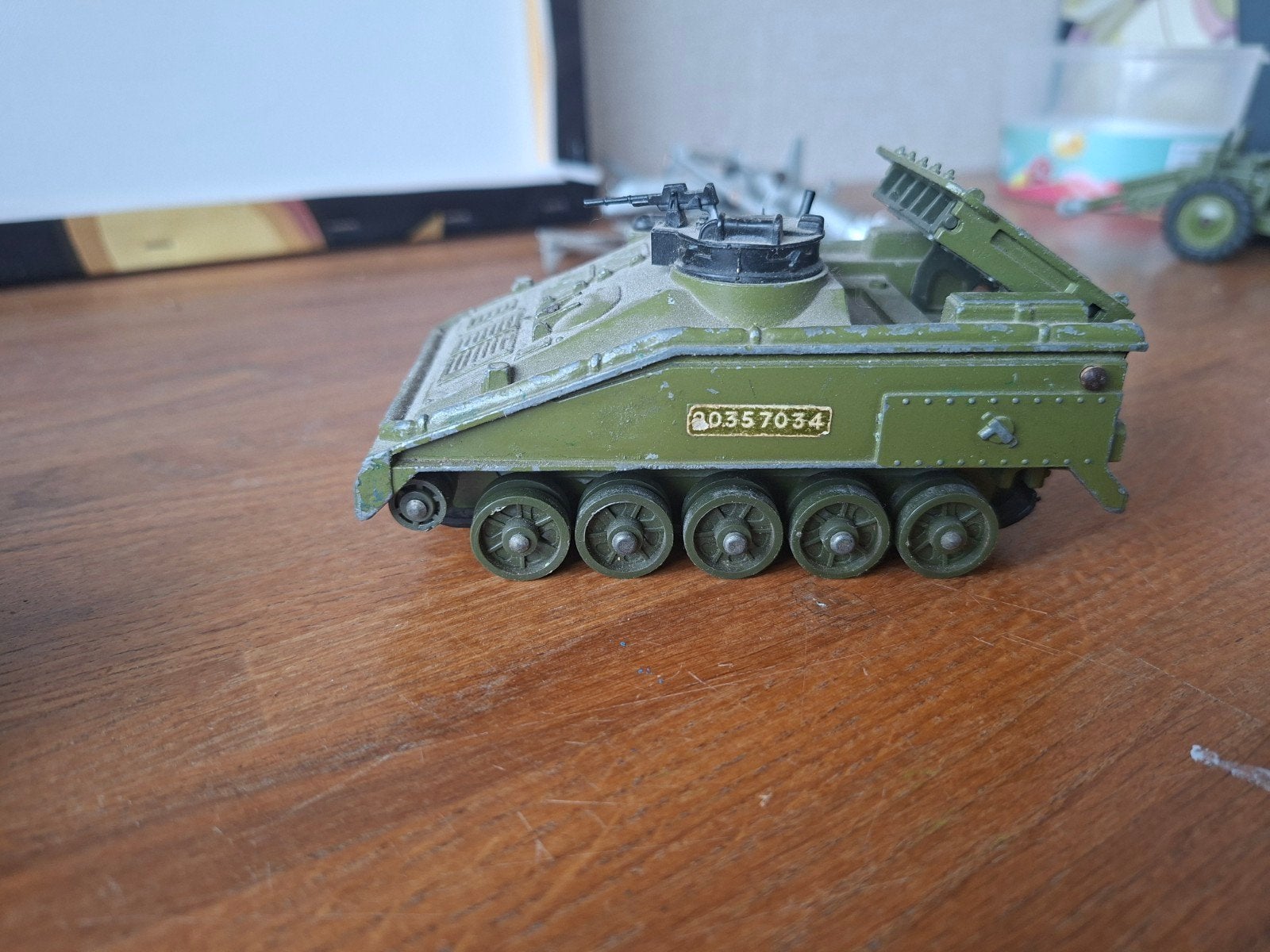 Dinky toys army, Overige merken, Gebruikt, Auto, 1:32 tot 1:50