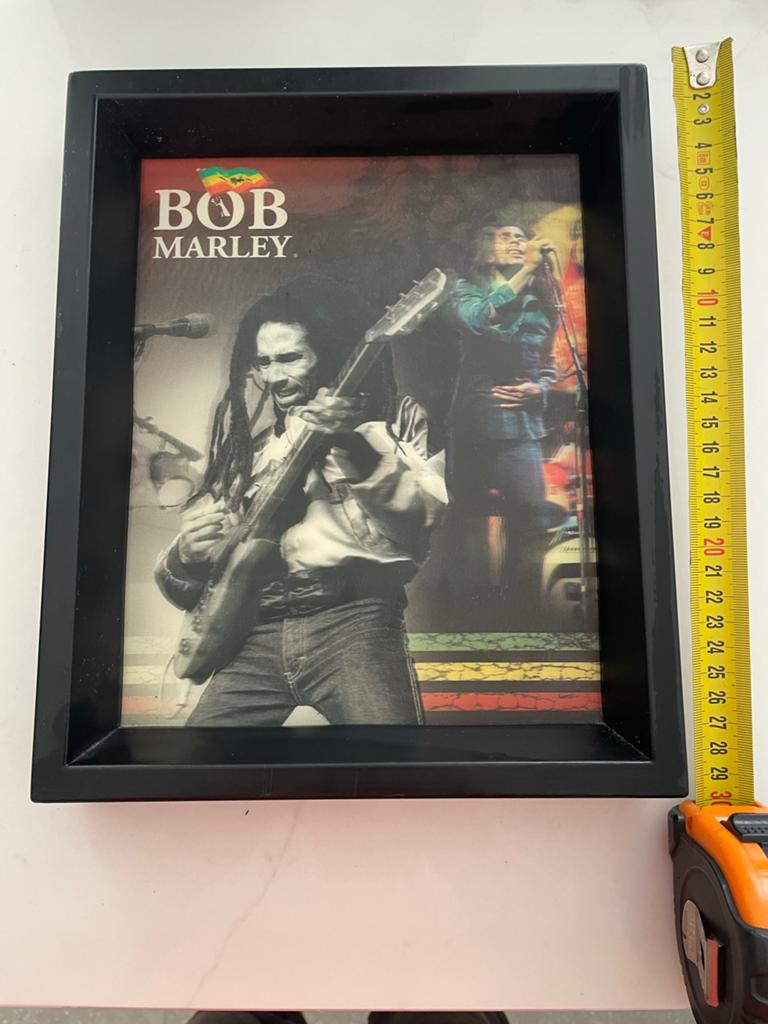 Bob Marley fotolijst - Iconische reggae legende, Overige materialen, Minder dan 50 cm, Ophalen of Verzenden, Zo goed als nieuw