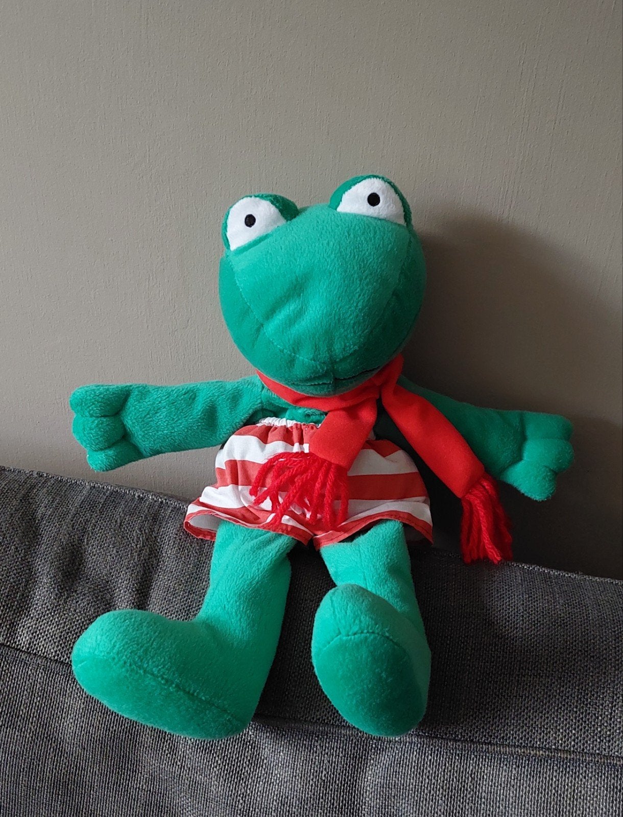 Kikker knuffel met sjaal en broekje, Kikker, Groen, Overige karakters, Ophalen of Verzenden