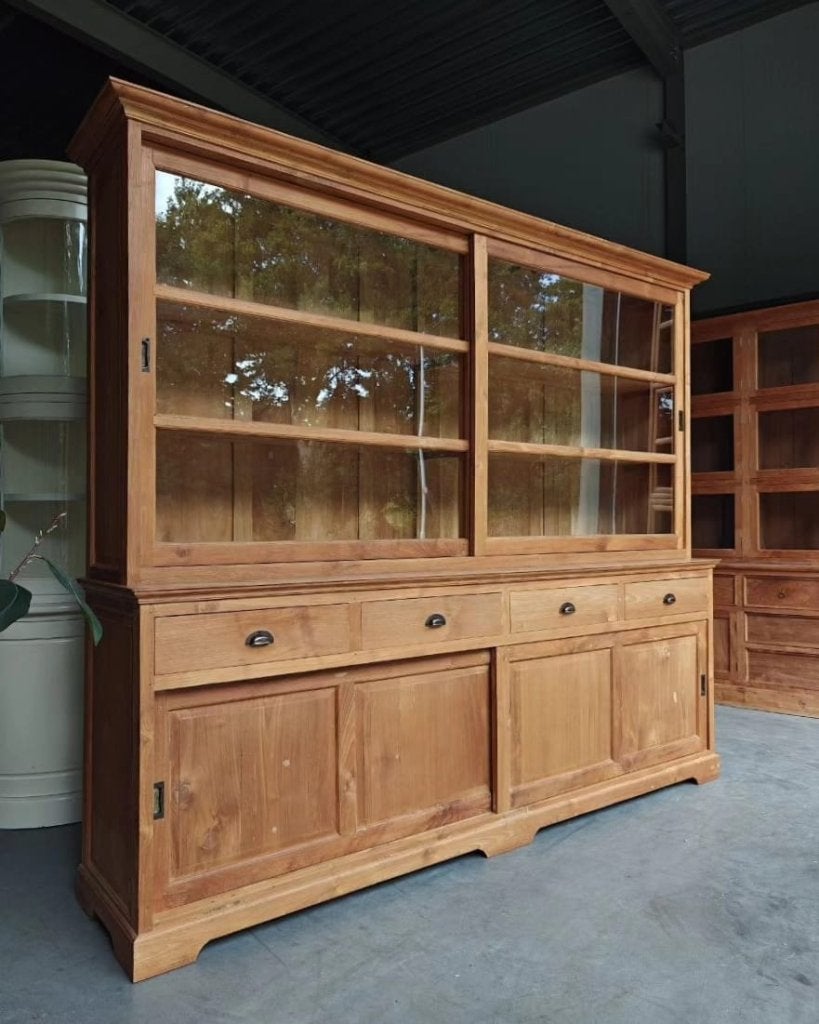 Grote teakhouten buffetkast | Servieskast | Boeken #8102, Gebruikt, Met deur(en), -, 200 cm of meer