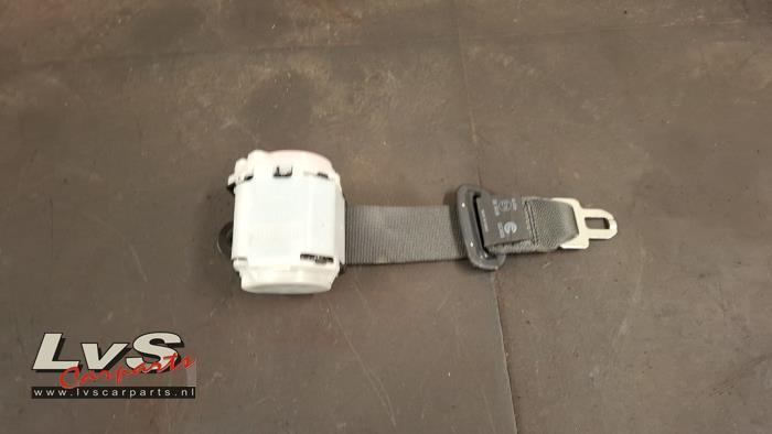 Veiligheidsgordel midden-achter van een Kia Stonic, Auto-onderdelen, Interieur en Bekleding, -, -, Ophalen of Verzenden, -