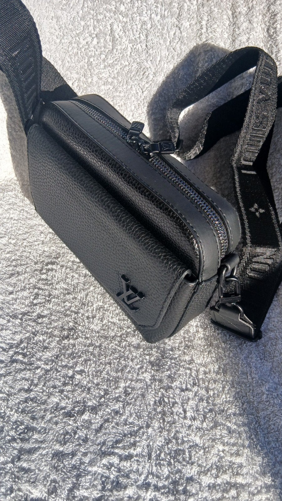 LV Fastline Aerogram leren Crossbodytas Unisex., Ophalen of Verzenden, Nieuw, Zwart