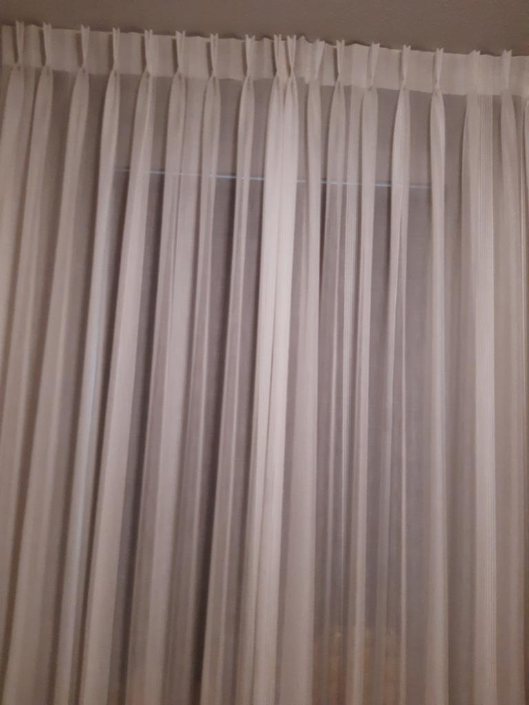 Mooi inbetween gordijn., Huis en Inrichting, Ophalen of Verzenden, Zo goed als nieuw, 200 cm of meer, 200 cm of meer