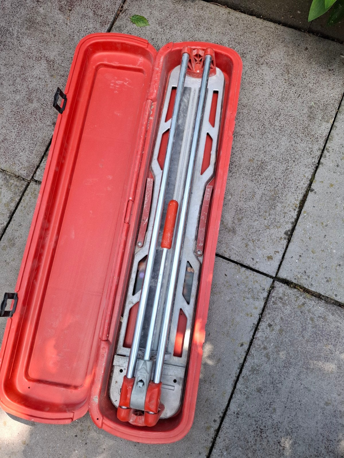 Rubi Tegelsnijder geschikt voor 60cm tegels, Doe-het-zelf en Verbouw, Gereedschap | Handgereedschap, Ophalen of Verzenden, Gebruikt